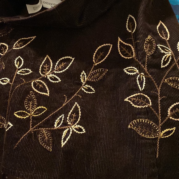 JONES NEW YORK Vintage 100% cotton fit and flare skirt. Brown corduroy. Size 6P. - Picture 6 of 6